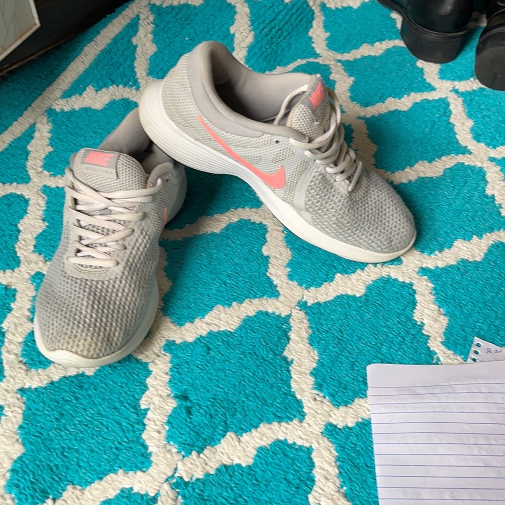 Nike, size 8, pink an grey